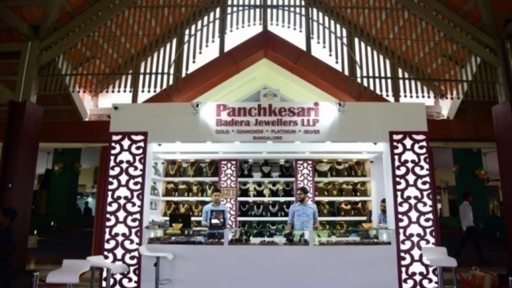 Jewellery display booth stand design