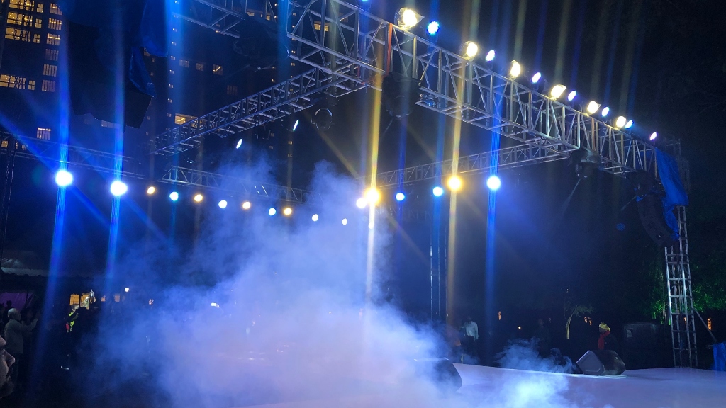 Trussing stage with lighting and smoke